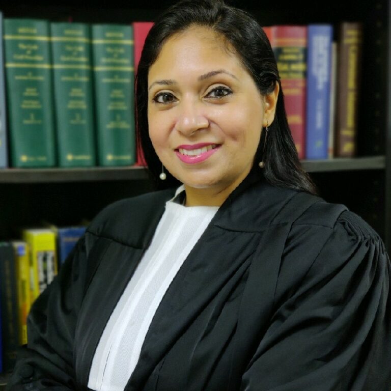 Advocate-Meera